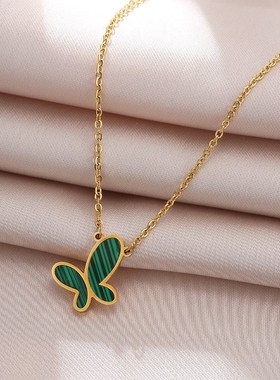 网红爆款饰品18k金钛钢项链绿色蝴蝶吊坠串珠锁骨链流Y行首饰项饰