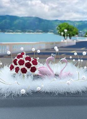 天鹅女神汽车摆件饰品车载高档装饰大气中控台高级车内车饰一对