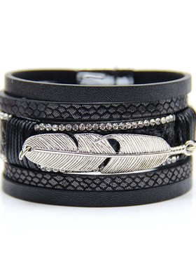 2022跨境欧h美热卖 羽毛皮质编织女士多层手链 个性树叶磁扣手镯