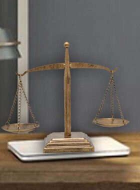 欧式铁艺古典复古天枰装饰摆件开业礼品招财办公室桌面天秤座律师