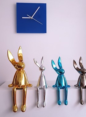 现代潮玩艺术兔子轻奢电镀银色书C房儿童礼物装饰电视柜样板间摆