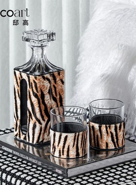 卧室梳妆台装饰品摆件高级感轻奢风托盘摆件首饰盒收纳盒好物搭配