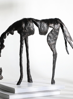 现代轻奢家居软装工艺品电视柜书柜酒店样板房玄关桌X面仿人物摆