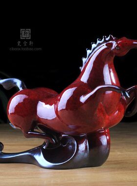 陶瓷红马到成功飞奔马踏飞燕奔跑祥云马酒店玄关橱柜办公招财摆件