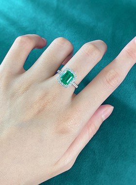 珠宝 2023新款p925银仿真祖母绿切割2克拉群镶满钻戒指7*9mm