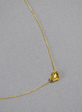 日韩小众设计简j约小巧精致锤面爱心时尚通勤气质百搭项链锁骨链