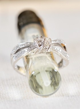 925银结缘系列小小蝴蝶结y满钻镶嵌18K白金玫瑰金钻石戒指