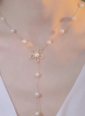 2023新款潮小众l设计感仿淡水珍珠项链女气质优雅花仙子锁骨链吊