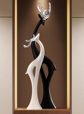 现代简约轻奢招财风麋鹿大摆件高级感家居客厅入户玄关大号装饰品