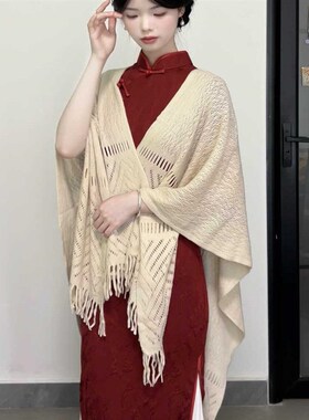 她来了复古馆旗袍披肩开衫秋冬外搭女百搭针织长款流苏披风围巾