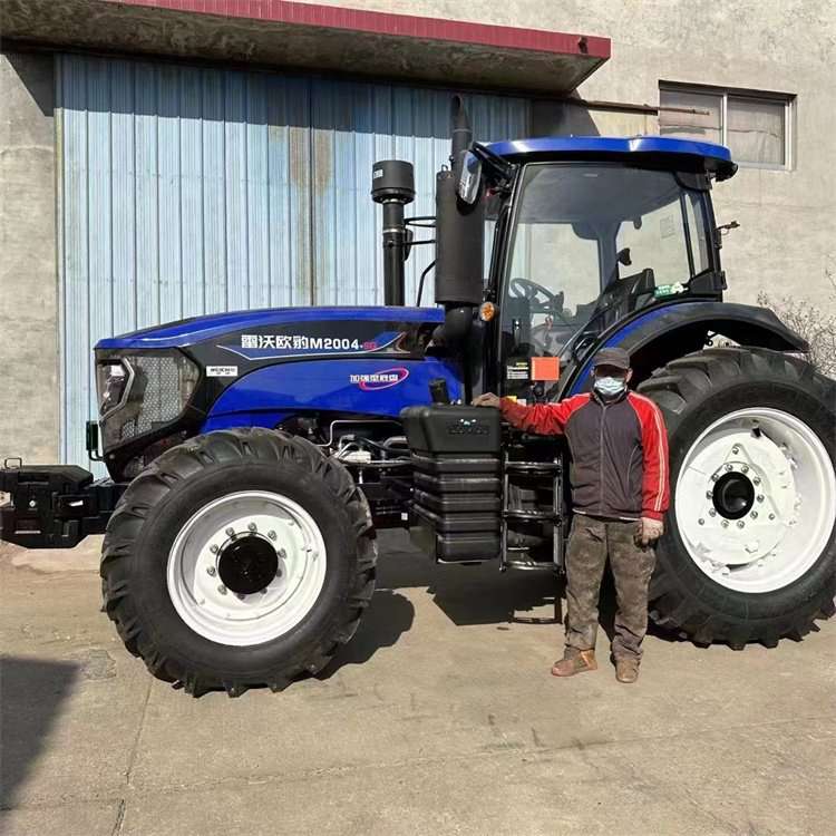 农用犁地机旋耕机雷沃1404轮式拖拉机大马力拖拉机农用轮式拖拉机 - 图2