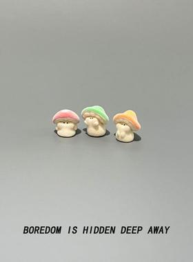 无聊了！看看植绒蘑菇情绪解压治愈电脑桌面屏幕小摆件工位装饰品