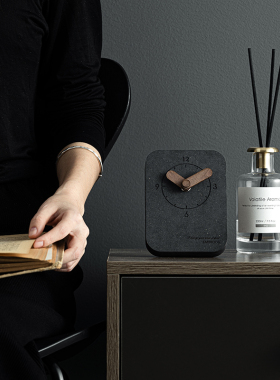 EOG简b约台式座钟台钟学生卧室摆件家居饰品创意装饰品礼物