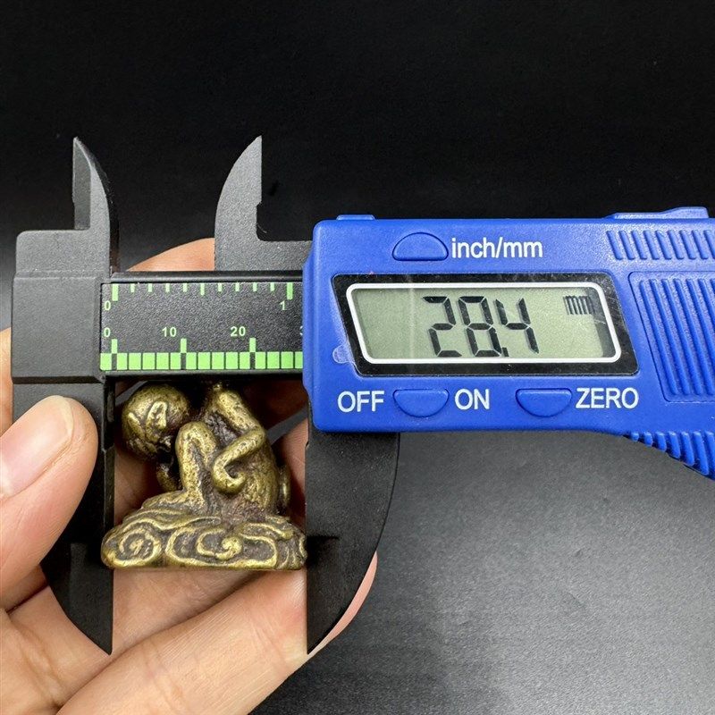 铜猴子献桃小摆件生肖可爱小猴子寿桃铜把件仿古铜雕铜器,淘宝优惠券,粉丝福利购,淘宝优惠卷