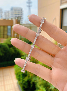 女士创意款手环简约铜锆石字母手链欧美新款时尚潮人跨境配饰