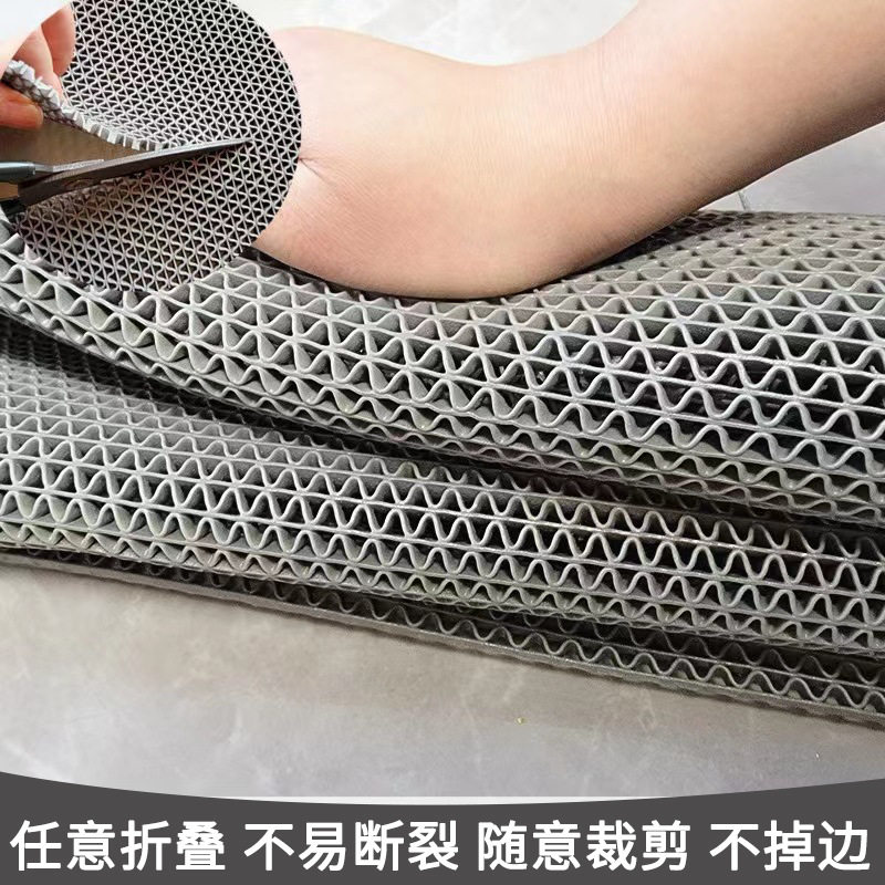 PVC anti-slip drainage floor mat is preferred