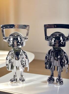 现代简约镀网红卡电通公仔潮玩雕塑外星房摆件样板儿3920童人房装