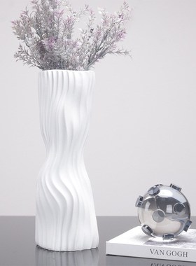 现代简约金属金色铁艺框架/树脂条纹黑白色花器样板间软装摆放品