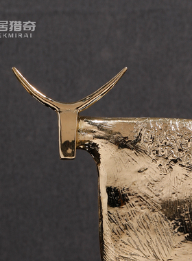 轻奢创意纯铜金属牛摆件北欧玄关客厅样板房间桌T面装饰工艺品摆