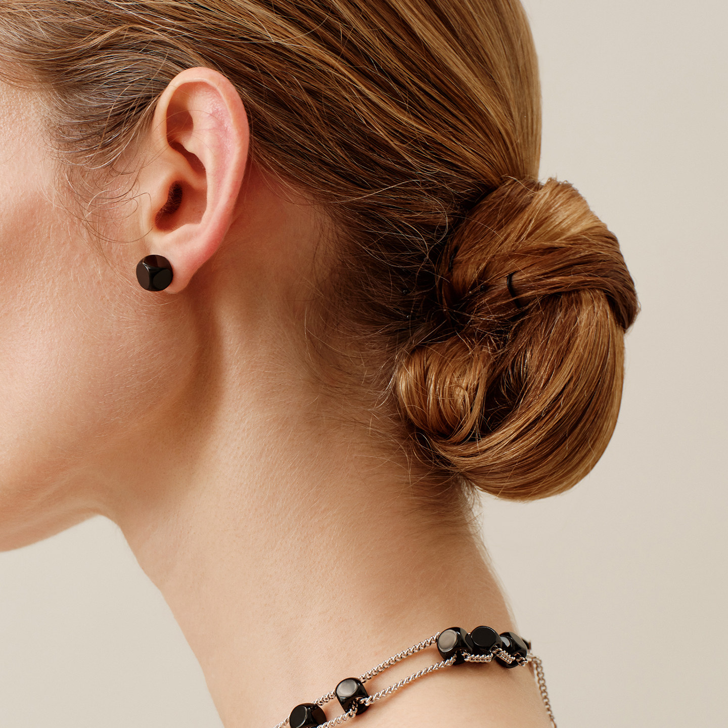 Le' Murmure 无垠宇宙 火山岩原矿稀有原石 古法纯手工黑玛瑙耳钉,淘宝优惠券,粉丝福利购,淘宝优惠卷