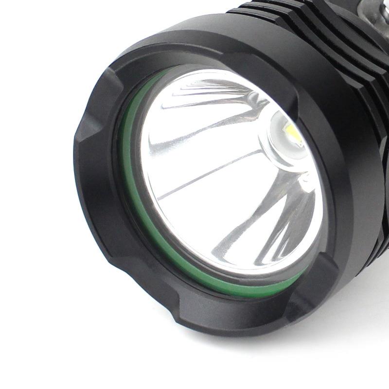 跨境超亮M51潜水手电筒探洞水陆两用强光充电户外强光防水手电 - 图1