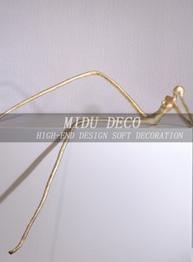 现代简约黑色抽象人像雕塑摆件样板房售楼处玄关坐姿人物软装饰品