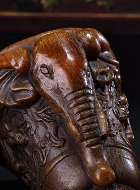 古玩旧藏珍品旧藏收牛角高浮雕雕刻龙酒杯摆件配漆器盒子一套