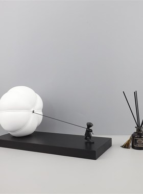 现代简约拉气球小孩人物摆件客厅卧室玄关电视柜S样板房家居装饰