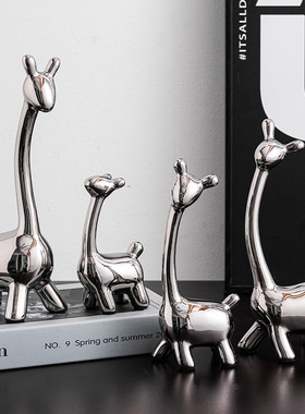 可爱轻奢一c家四口小鹿桌面摆件创意电镀家居客厅电视柜书房装饰