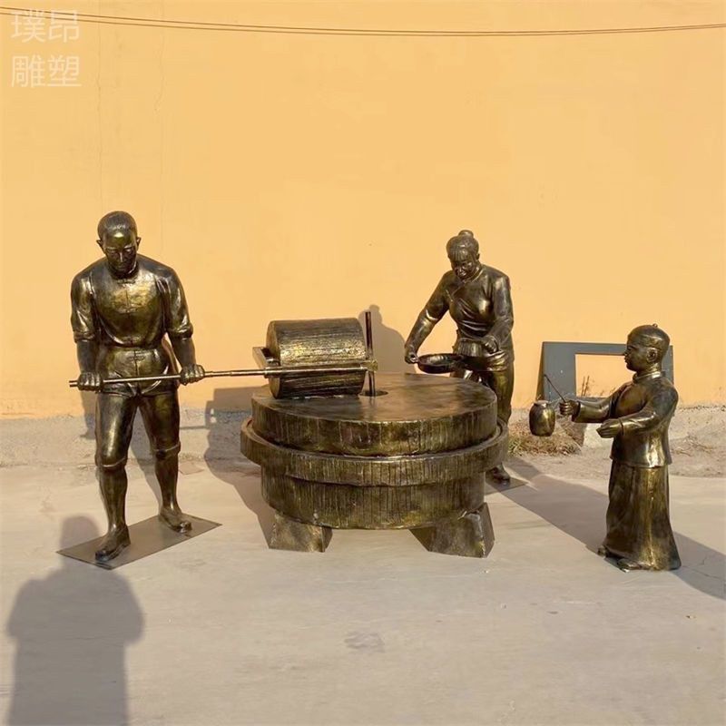 玻璃纤维民俗文化小毛驴r拉磨雕塑推碾子中式彷铜农耕人物乡村雕 - 图1
