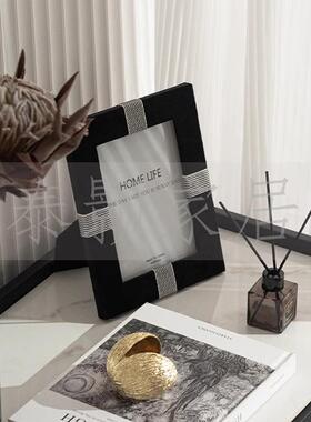 简约感卧室床头柜花瓶相框桌面摆件售楼处样板间软装设计师装饰品