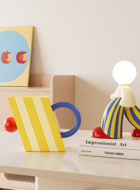 多巴胺艺a术人物台灯摆件桌面家居装饰品客厅床头灯生日礼物送朋