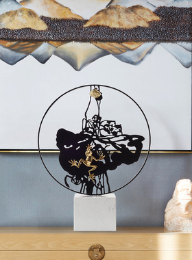 新中式样板房公司圆形不锈钢抽象风景H假山爬墙虎玄关软装金属摆