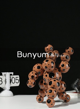 现代卡通抽象球球摆件网红家居摆设样J板房客厅玄关台面软装饰品