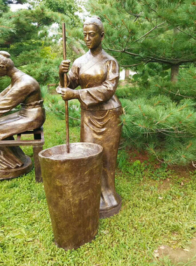 玻璃钢仿铜纺织养蚕人物雕塑民间纺织情景M铜雕织布广场民俗摆件