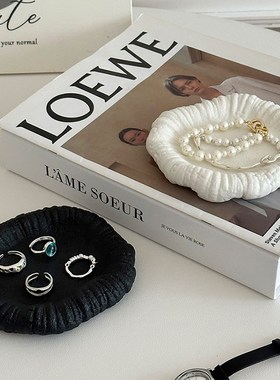 北欧轻奢不规则首饰展示盘陶瓷装饰摆件香薰M玄关收纳托盘拍照道