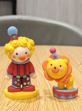 新款创意小丑桌面小摆件卡通治A愈系网红车载装饰品可爱少女心公