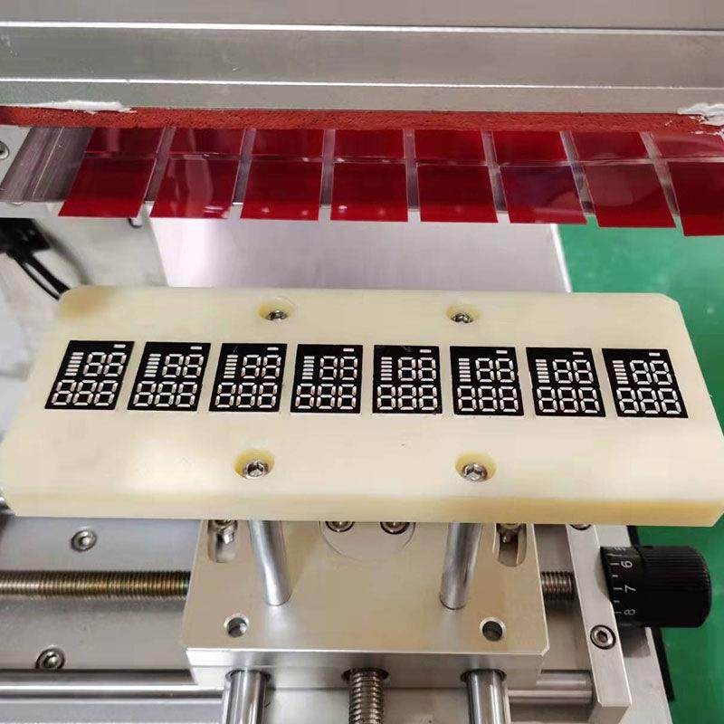 小型高精度平面贴标机电池贴标机电源盒五金配件塑料片内壁贴标机,淘宝优惠券,粉丝福利购,淘宝优惠卷