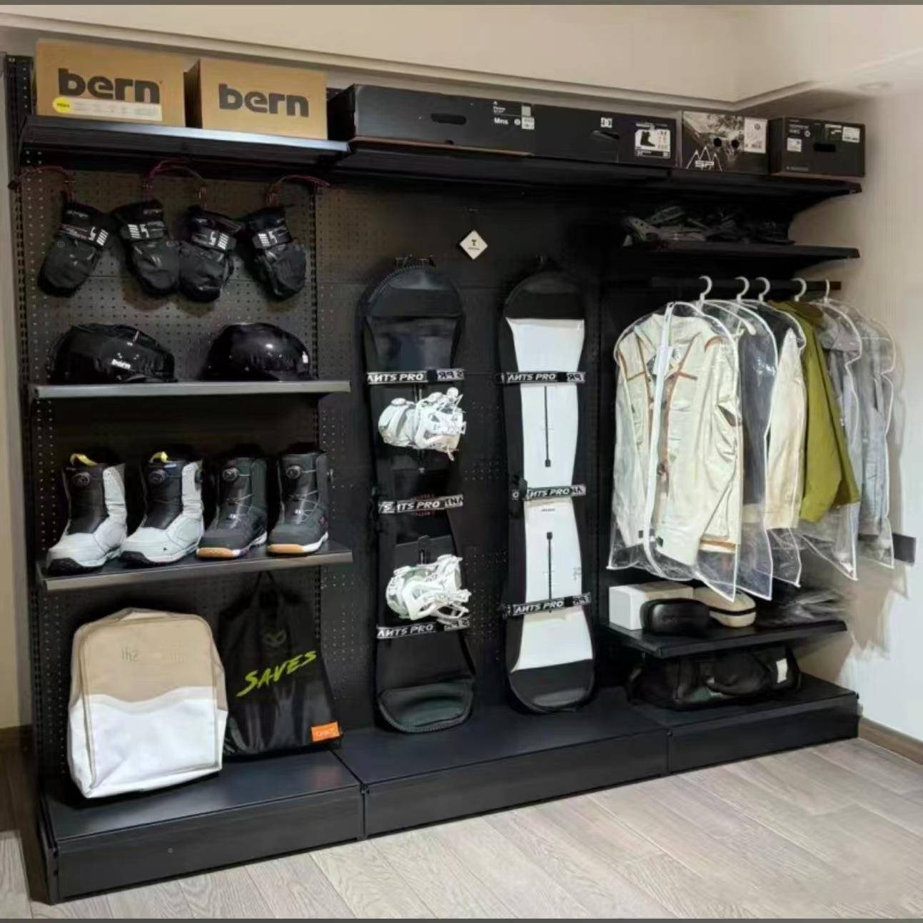 Hole board outdoor wall shelf display display mountain climbing storage rack 913 nail-free installation