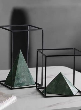 现代轻奢金属大理石金字塔艺术摆C件样板间客厅电视柜玄关家居装