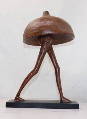 代简约创意家居菇饰品摆件树脂肌理纹蘑菇人抽象蘑现装人玄关柜陈