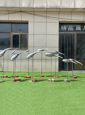 不锈钢镜面小鱼雕塑艺术墙面庭院水池抽象金属鱼挂件水景户外装饰