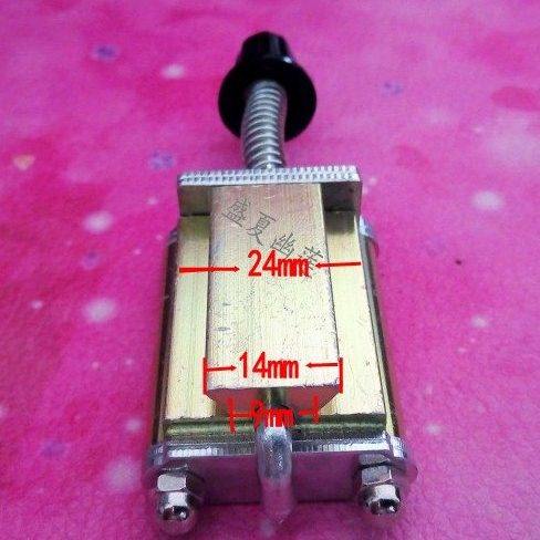 dy-8色带打码机打印头 2*4*15字头 字夹 字架 装字具 其他配件,淘宝优惠券,粉丝福利购,淘宝优惠卷