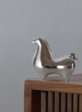 陶瓷镀银《唐马》陶瓷马摆件客厅酒柜J办公室桌面装饰工艺品礼品