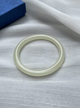 新款天然白玉小细条玉手镯少女款小圆条手镯青白玉手镯汉服配饰