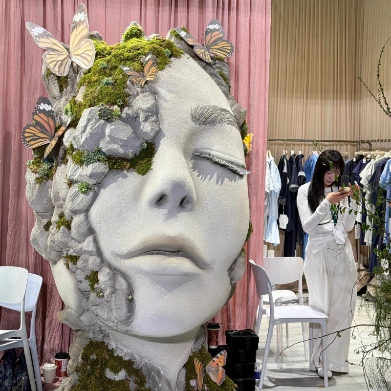 泡沫雕塑定制人脸玻璃钢美陈雕塑商场酒店餐厅装饰品摆件拍照道具 - 图1