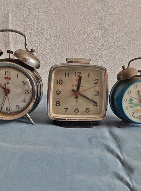 民俗老物件民国老钟表小闹钟收藏座钟杂项老东西旧货古董怀旧摆件