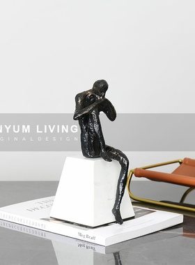 现代极简轻奢抽象铸n铁人物雕塑摆件家居客厅玄关样板房售楼处摆