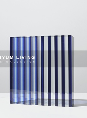 本与现代轻奢软装饰品售楼处样板房间家居创意艺术工艺.品桌面摆