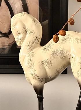 东方禅意新中式装汉唐良IDU驹复古宋古雕塑玄关茶几边柜摆马仿件